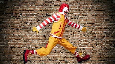 Just by moving your eyes, McDonald's will